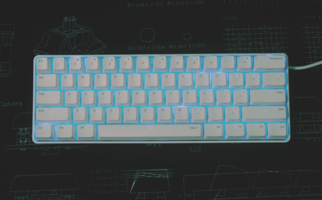 new-poker-2-led-frost-blue